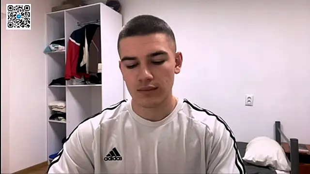 Snapshot of _BarePulse chatting on February 20, 2026, 8:44 pm BarePulse online show from February 20, 2026, 8:44 pm