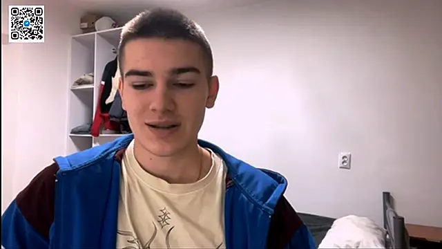 Snapshot of _BarePulse chatting on February 4, 2026, 9:10 pm BarePulse online show from February 4, 2026, 9:10 pm