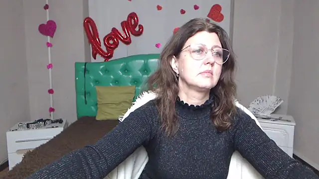 Snapshot of RoseHille chatting on February 17, 2026, 6:16 pm RoseHille online show from February 17, 2026, 6:16 pm