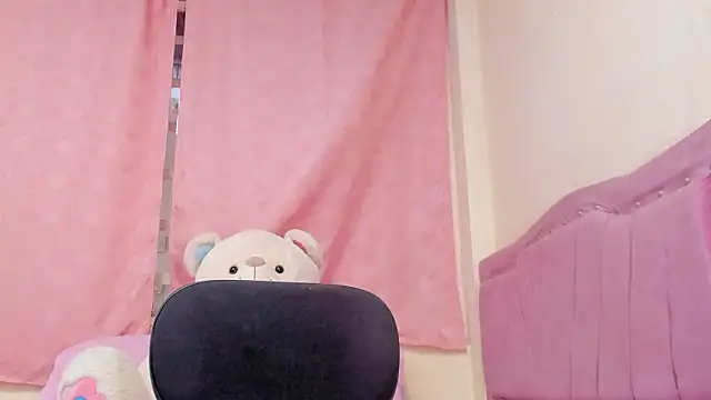 vanessa sexyhot  online show from March 1, 2026, 1:33 pm