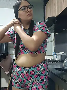 Little-Sammy online show from November 14, 2025, 4:05 am