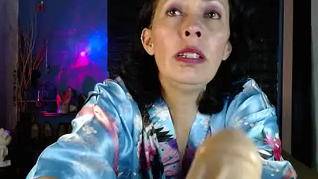 Jhanne Cherry  online show from May 8, 2026, 5:33 am