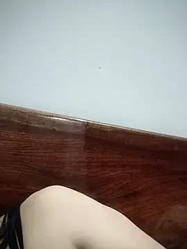   Anna    online show from November 23, 2025, 5:23 pm