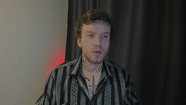 Huntall77 online show from December 3, 2025, 4:50 pm