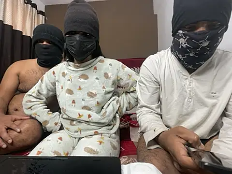 Snapshot of avnikaur chatting on November 29, 2025, 8:03 am avnikaur online show from November 29, 2025, 8:03 am