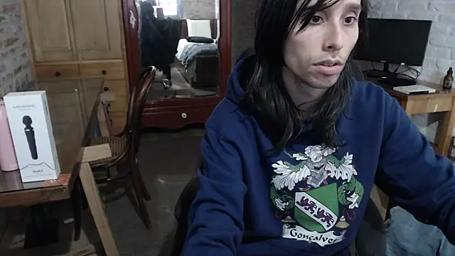 CaramelToy online show from November 10, 2025, 7:19 pm