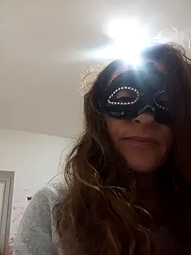 Snapshot of Giorgia13 chatting on December 1, 2025, 5:47 pm Giorgia13 online show from December 1, 2025, 5:47 pm