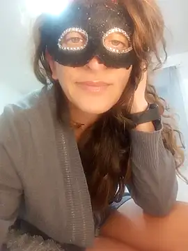 Snapshot of Giorgia13 chatting on November 28, 2025, 5:13 pm Giorgia13 online show from November 28, 2025, 5:13 pm