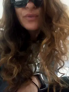 Snapshot of Giorgia13 chatting on November 30, 2025, 5:25 pm Giorgia13 online show from November 30, 2025, 5:25 pm