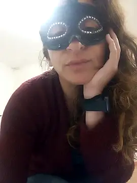 Snapshot of Giorgia13 chatting on December 4, 2025, 5:23 pm Giorgia13 online show from December 4, 2025, 5:23 pm