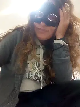 Snapshot of Giorgia13 chatting on November 27, 2025, 4:51 pm Giorgia13 online show from November 27, 2025, 4:51 pm