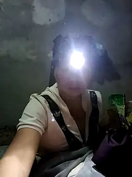 vangkt-cute online show from February 3, 2026, 8:03 pm