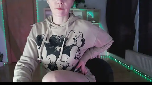 MissyDior8 online show from December 22, 2025, 6:46 am