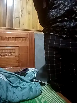 Socola205 online show from November 11, 2025, 4:07 am