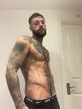 magicmichaell online show from November 23, 2025, 1:21 pm