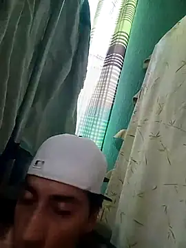 charlyver36 online show from November 18, 2025, 2:20 pm