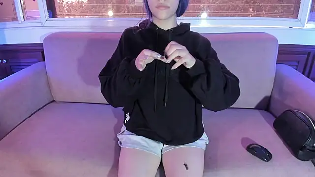 ReiAyanamy online show from March 8, 2026, 7:50 pm