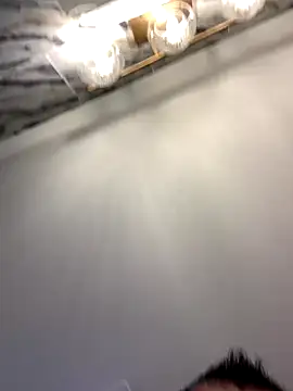 Snapshot of WildFocus chatting on November 22, 2025, 8:40 pm WildFocus online show from November 22, 2025, 8:40 pm