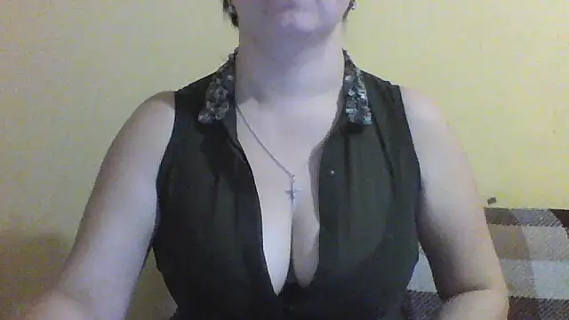 Vitalina282128 online show from November 23, 2025, 11:04 pm