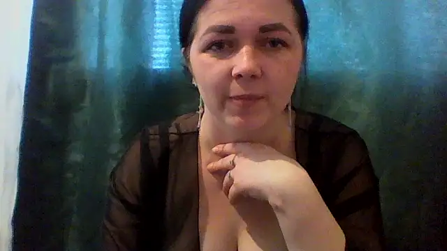 Vitalina282128 online show from May 10, 2026, 2:08 pm