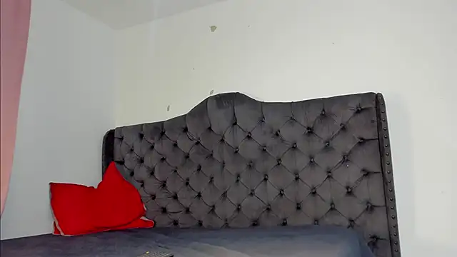 3guy3 online show from November 11, 2025, 7:19 pm