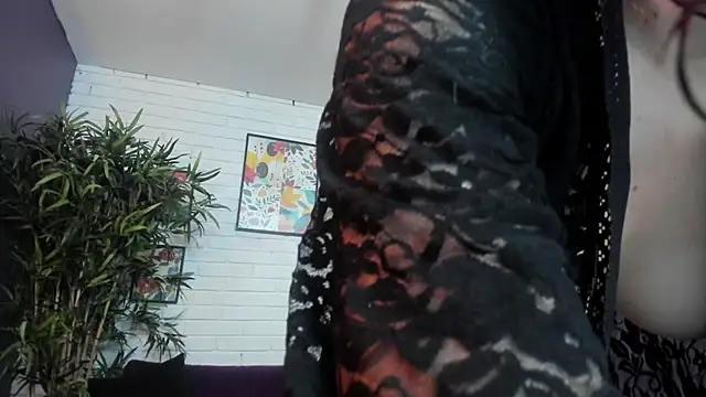 Velvet Dreamss online show from November 20, 2025, 11:00 am