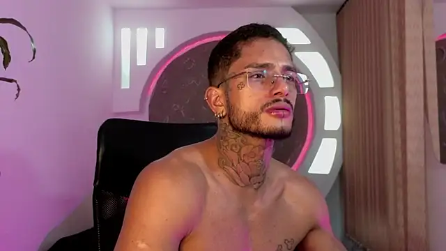 Alanrodgers online show from December 21, 2025, 1:02 pm