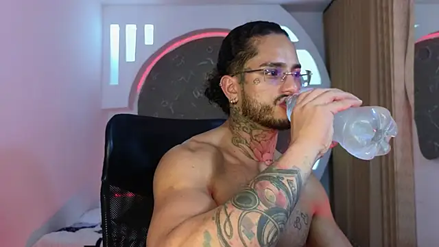 Alanrodgers online show from December 3, 2025, 2:56 am