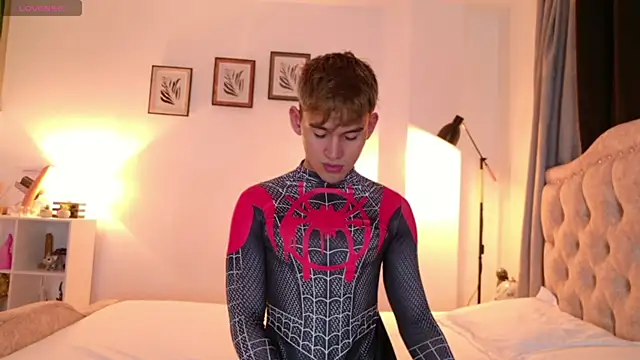 estebanperez 26 online show from February 6, 2026, 2:18 am