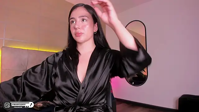 marysofff online show from February 10, 2026, 11:04 pm