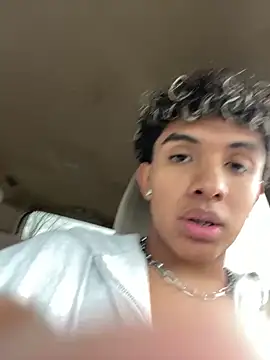 Ashleythelatina online show from November 24, 2025, 6:08 pm