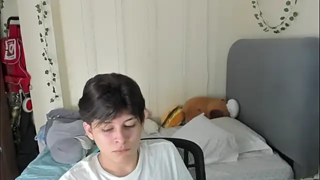 Felix kitty online show from February 24, 2026, 6:53 pm