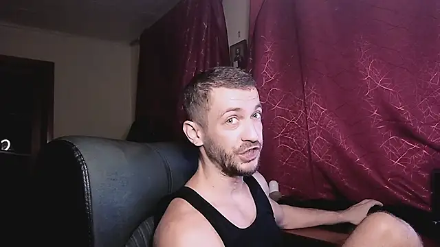 333Alone in theDark777 online show from November 14, 2025, 8:12 pm