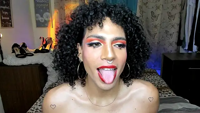 Snapshot of Angel_White25 chatting on February 23, 2026, 11:27 pm Angel White25 online show from February 23, 2026, 11:27 pm