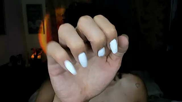 Angel White25 online show from March 13, 2026, 2:27 am