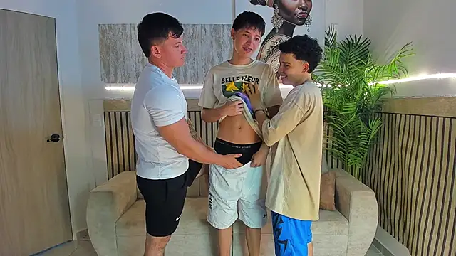 Justingsex1 online show from December 17, 2025, 5:45 am