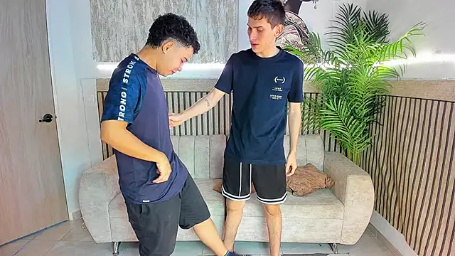 Justingsex1 online show from December 4, 2025, 5:17 am