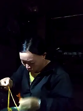 girl-hot2x online show from November 13, 2025, 12:36 am