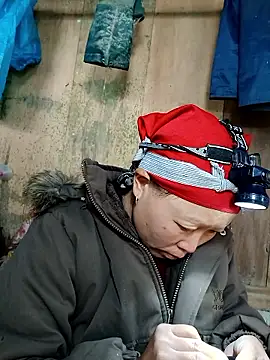 girl-hot2x online show from January 7, 2026, 6:07 am