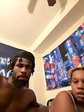 wearefreaks08 online show from December 4, 2025, 10:42 pm