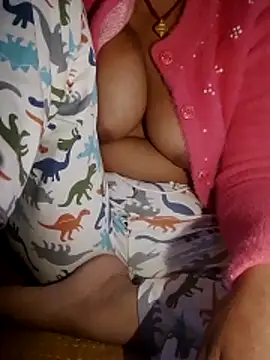 Snapshot of Hotty_siatar chatting on November 16, 2025, 5:17 pm Hotty siatar online show from November 16, 2025, 5:17 pm