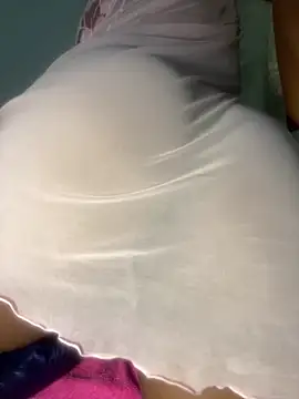 MaskedMuseXXX online show from December 19, 2025, 9:39 pm