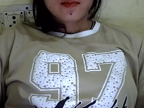 Anika Singh online show from April 9, 2026, 3:07 pm