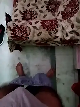 Snapshot of hotyyyyjonny chatting on November 12, 2025, 2:32 pm hotyyyyjonny online show from November 12, 2025, 2:32 pm