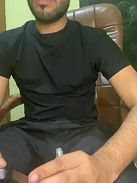 hotyyyyjonny online show from April 16, 2026, 3:57 pm