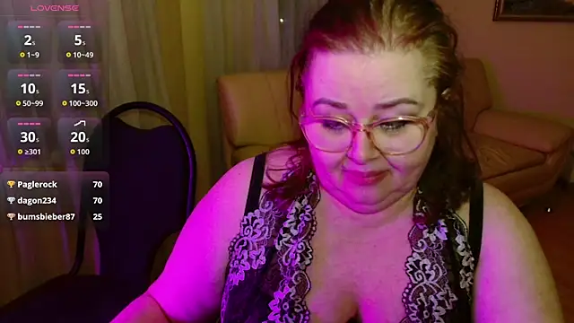 Snapshot of Natali-Gucci chatting on February 12, 2026, 11:37 pm Natali-Gucci online show from February 12, 2026, 11:37 pm