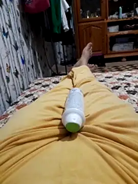 Snapshot of Tota_sexi chatting on February 27, 2026, 12:33 am Tota sexi online show from February 27, 2026, 12:33 am