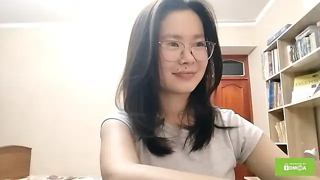 Snapshot of HuldaKye chatting on December 19, 2025, 12:07 pm HuldaKye online show from December 19, 2025, 12:07 pm