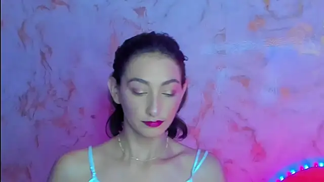 kirakay1 online show from November 28, 2025, 3:28 am