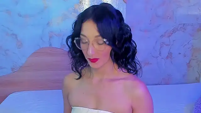 kirakay1 online show from June 1, 2026, 11:32 am
